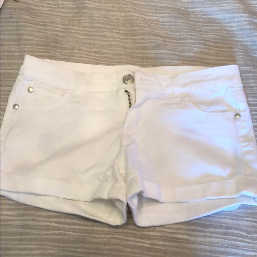 Celebrity Pink White Cotton Shorts